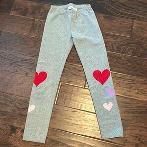 Hanna Andersson grey leggings 100 percent cotton with heart appliqués